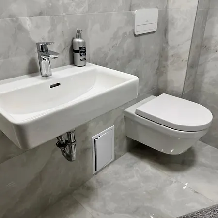 In Centre شقة *